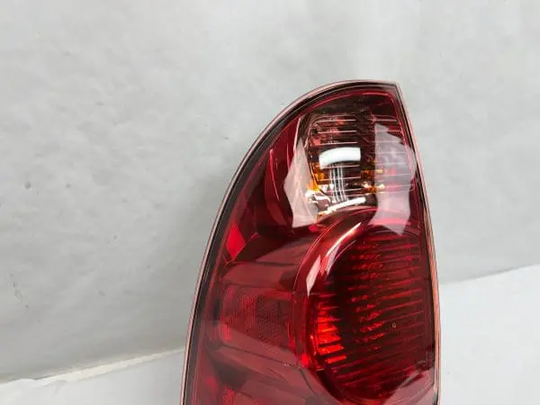 mint 2005-2012 2013 2014 2015 toyota tacoma halogen rear left oem tail light - Image 12