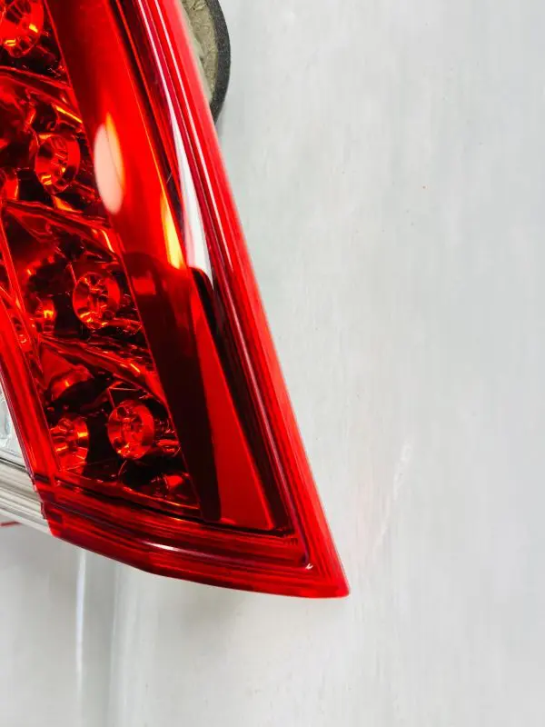 2013 2014 2015 NISSAN SENTRA INNER REAR RIGHT OEM TAIL LIGHT - Image 4