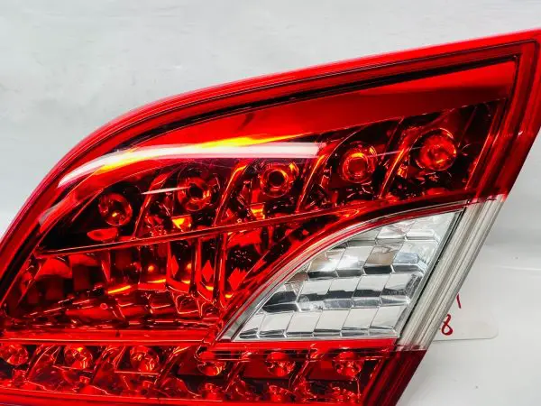 2013 2014 2015 NISSAN SENTRA INNER REAR RIGHT OEM TAIL LIGHT - Image 5