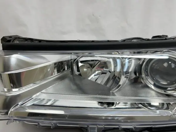 2017 2018 2019 TOYOTA HIGHLANDER HALOGEN FRONT LEFT OEM HEADLIGHT - Image 3