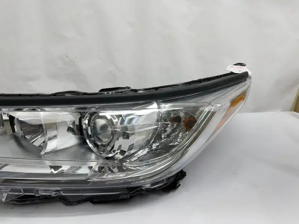 2017 2018 2019 TOYOTA HIGHLANDER HALOGEN FRONT LEFT OEM HEADLIGHT - Image 5