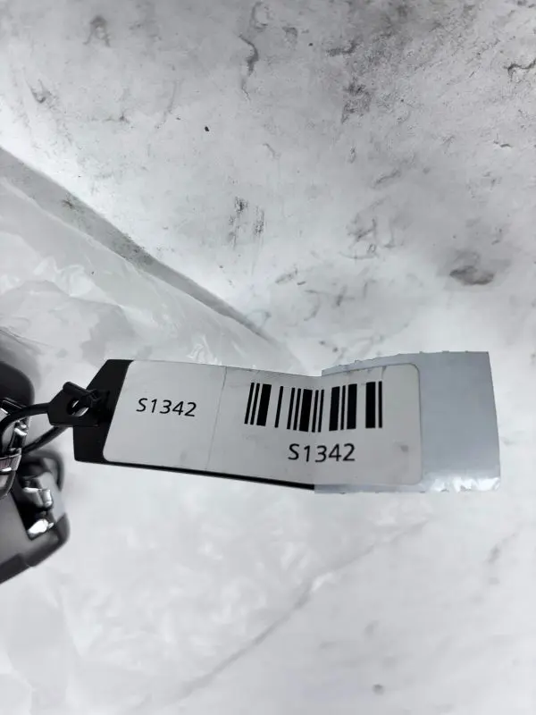 OEM 81900S2d00 2019-2023 Hyundai Sant Fe Cylinder And Keys Ignition Lock - Image 11