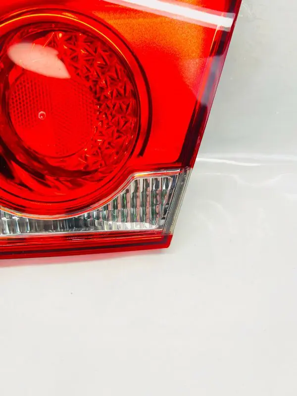 2011 2012 2013 2014 2015 CHEVY CRUZE HALOGEN REAR RIGHT INNER OEM TAIL LIGHT - Image 4