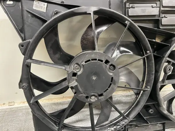 2013 2014 2015 2016 2017 2018 2019 FORD EXPLORER TURBO OEM RADIATOR COOLING FAN - Image 9