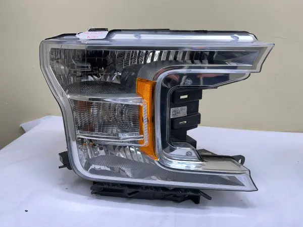 NICE 2018 2019 2020 FORD F150 HALOGEN FRONT RIGHT OEM HEADLIGHT JL3413005AL - Image 2