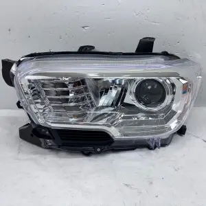 2016 2017 2018 2019 2020 2021 2022 TOYOTA TACOMA HALOGEN LEFT CAPA HEADLIGHT
