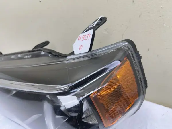 ALL TABS 2014 2015 2016 2017 2018 2019 2020 TOYOTA 4RUNNER LEFT OEM HEADLIGHT - Image 5