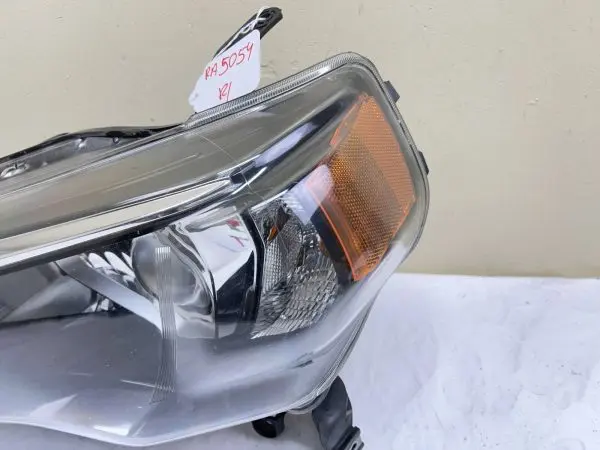 ALL TABS 2014 2015 2016 2017 2018 2019 2020 TOYOTA 4RUNNER LEFT OEM HEADLIGHT - Image 15