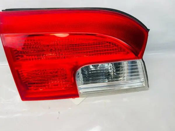 2010 2011 2012 2013 2014 2015 2016 2017 GMC TERRAIN LEFT INNER OEM TAIL LIGHT - Image 8