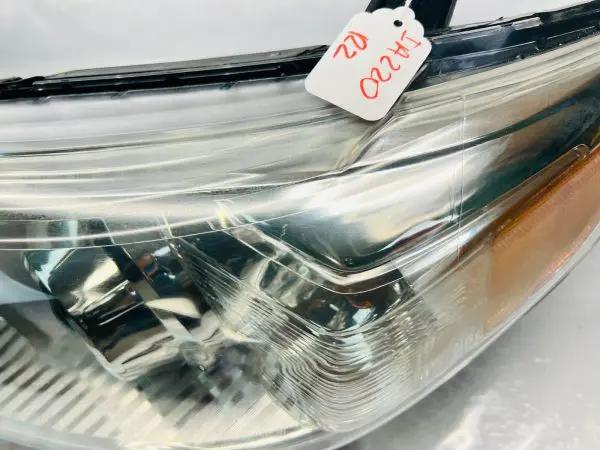2011 2012 2013 2014 2015 2016 17 18 19 20 TOYOTA SEINNA FRONT LEFT OEM HEADLIGHT - Image 8