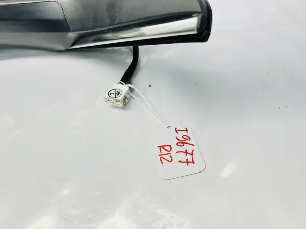 2015 2016 2017 TOYOTA CAMRY SIDEVIEW FRONT RIGHT OEM MIRROR - Image 4