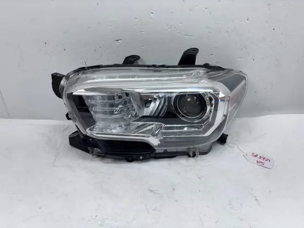 2016 2017 2018 2019 2020 2021 2022 TOYOTA TACOMA HALOGEN LED LEFT OEM HEADLIGHT