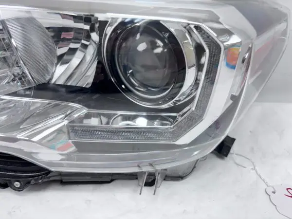 2016 2017 2018 2019 2020 2021 2022 TOYOTA TACOMA HALOGEN LED LEFT OEM HEADLIGHT - Image 14