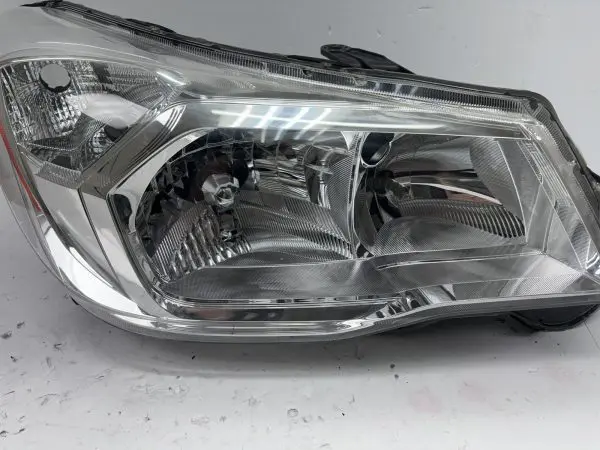 NICE 2014 2015 2016 subaru forester halogen front right oem headlight - Image 3