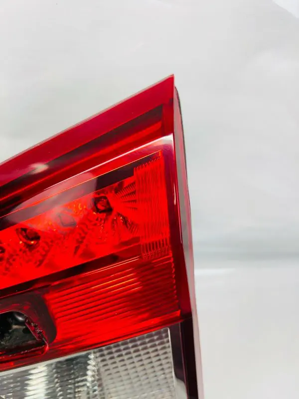 84086139  2016 2017 2018 BUICK ENVISION LID REAR RIGHT INNER OEM TAIL LIGHT - Image 3