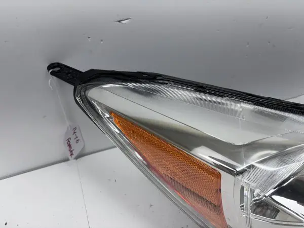 NICE 2014 2015 2016 subaru forester halogen front right oem headlight - Image 8