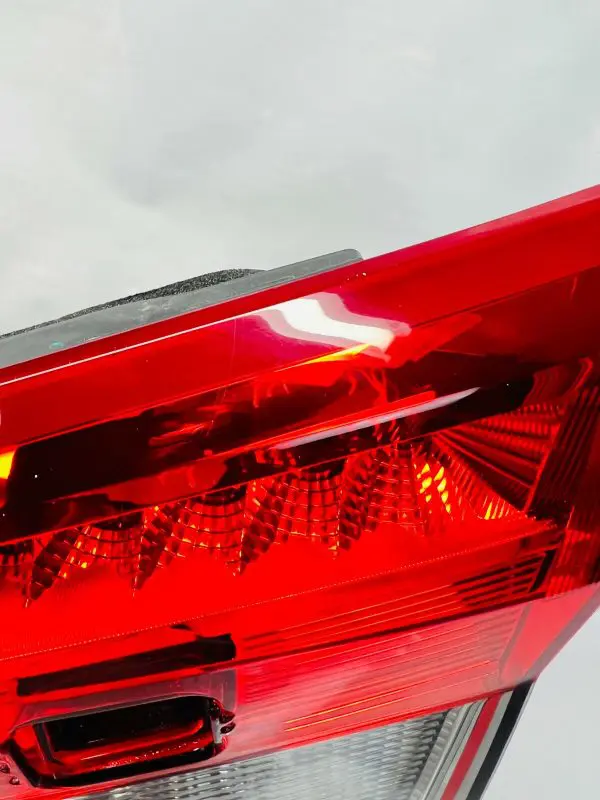 84086139  2016 2017 2018 BUICK ENVISION LID REAR RIGHT INNER OEM TAIL LIGHT - Image 7