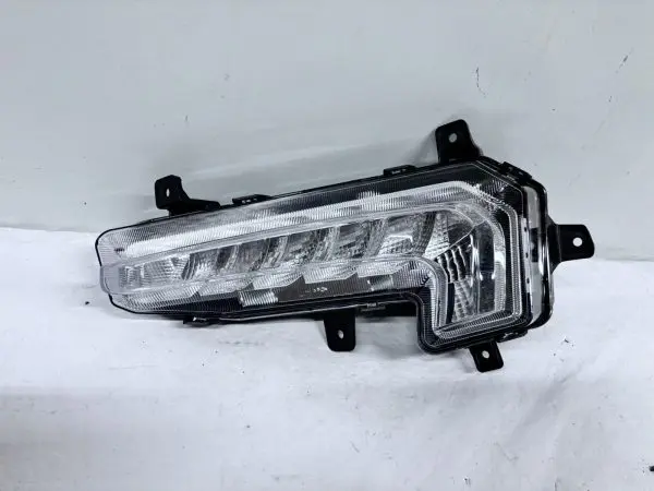 2016 2017 2018 CHEVY MALIBU LED LEFT DAY TIME RUNNING LIGHT FOG LIGHT 22982837