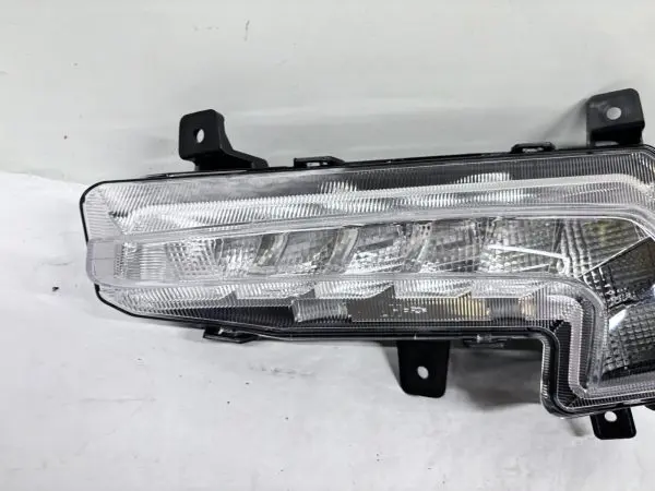 2016 2017 2018 CHEVY MALIBU LED LEFT DAY TIME RUNNING LIGHT FOG LIGHT 22982837 - Image 4