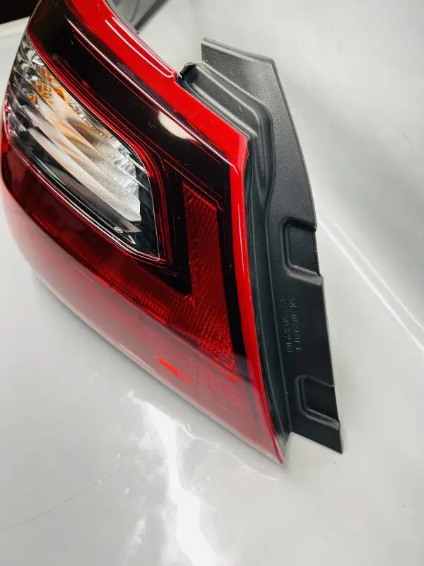 2016 2017 2018 NISSAN ALTIMA DARK  REAR LEFT OEM TAIL LIGHT - Image 3