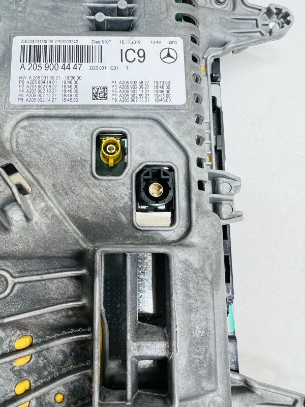 2019-2023 MERCEDES-BENZ GLC INSTRUMENT CLUSTER CONTROL UNIT A2059004447 GENUINE - Image 10