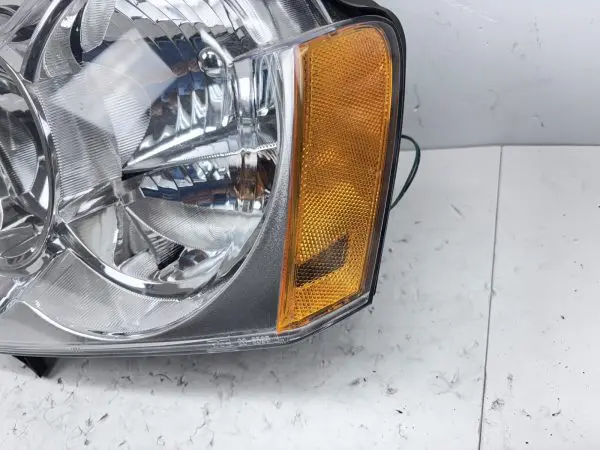 For 2005 2006 2007 JEEP GRAND CHEROKEE LEFT HEADLIGHT HALOGEN - Image 3