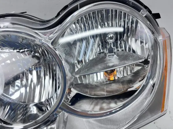 For 2005 2006 2007 JEEP GRAND CHEROKEE LEFT HEADLIGHT HALOGEN - Image 9