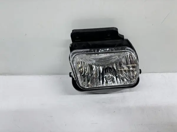 2003 2004 Chevy Silverado 2002-2006 Chevy Avalanche Front Left Fog Light TYC - Image 6