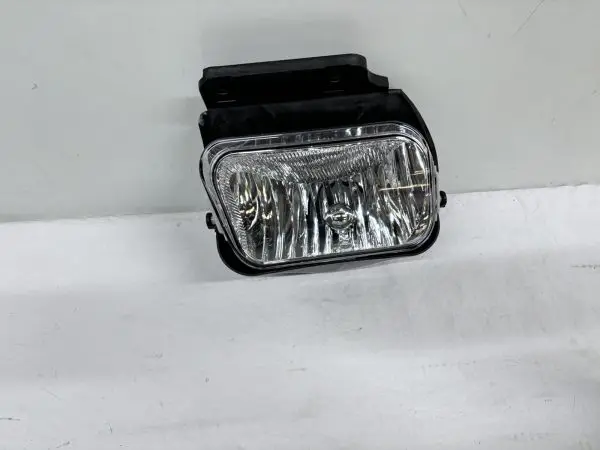 2003 2004 Chevy Silverado 2002-2006 Chevy Avalanche Front Left Fog Light TYC - Image 7