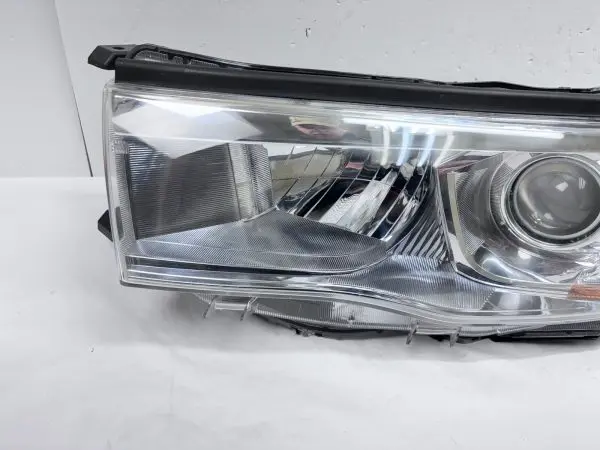 2014 2015 2016 TOYOTA HIGHLANDER HALOGEN FRONT LEFT OEM HEADLIGHT - Image 2
