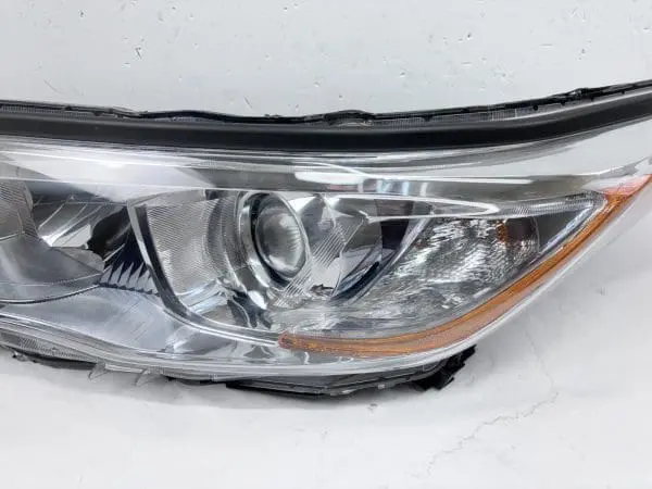 2014 2015 2016 TOYOTA HIGHLANDER HALOGEN FRONT LEFT OEM HEADLIGHT - Image 6