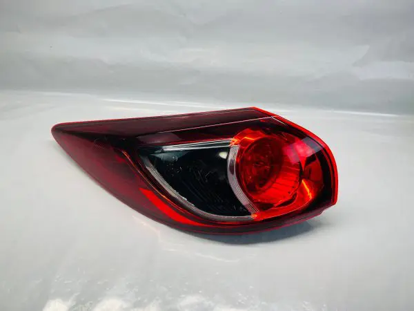 2013 2014 2015 2016 MAZDA CX5 HALOGEN  REAR LEFT OEM TAIL LIGHT