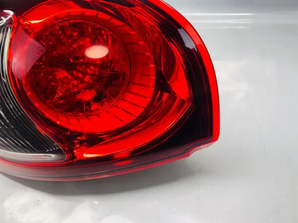 2013 2014 2015 2016 MAZDA CX5 HALOGEN  REAR LEFT OEM TAIL LIGHT - Image 4