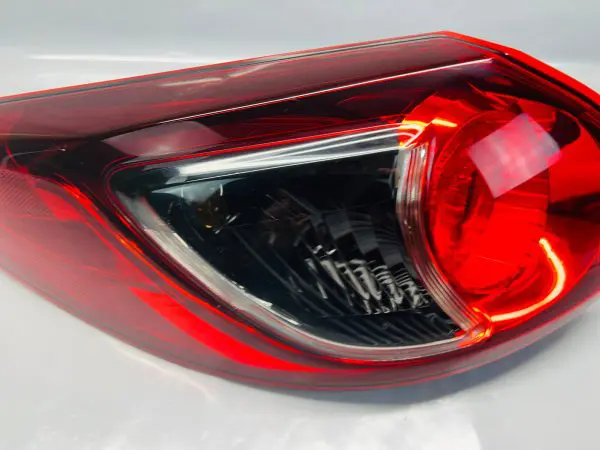 2013 2014 2015 2016 MAZDA CX5 HALOGEN  REAR LEFT OEM TAIL LIGHT - Image 7