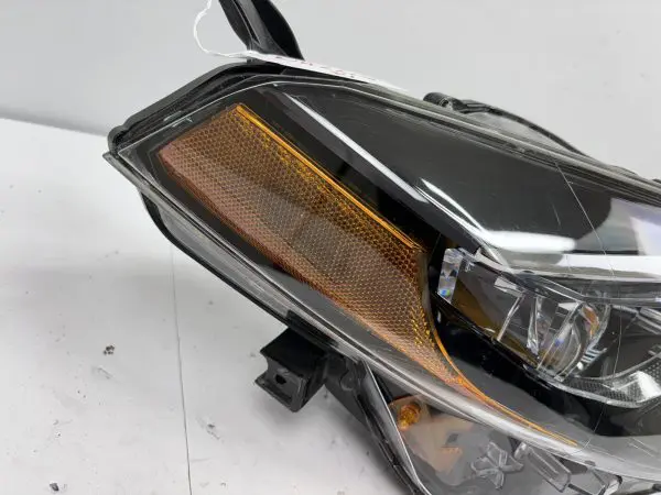 2017 2018 2019 toyota corolla led front right oem headlight - Image 10