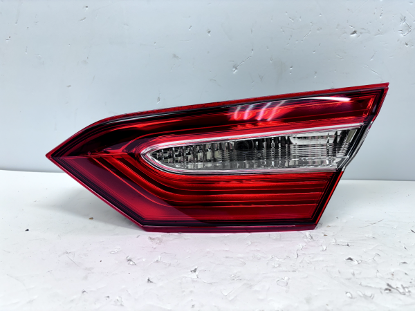 2018 2019 2020 2021 2022 2023 toyota camry halogen right inner oem tail light