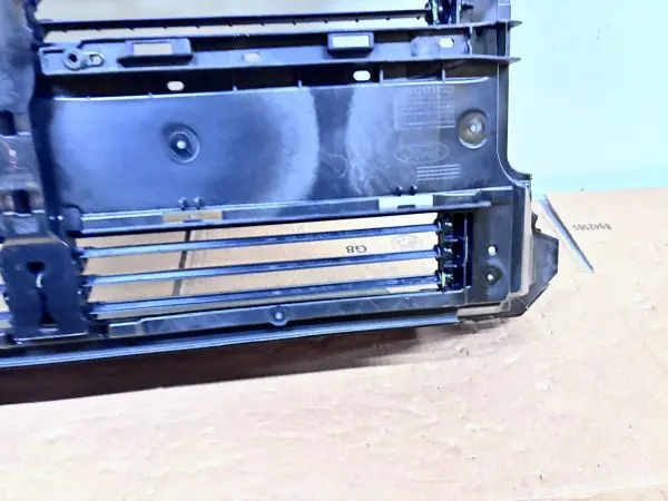 2020 2021 2022 2023 FORD ESCAPE OEM RADIATOR GRILLE SHUTTER GENUINE lx6b8472f - Image 4
