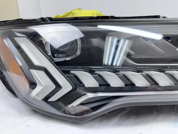 4M0941040B 2020 2021 2022 2023 AUDI Q7 SQ7 MATRIX LED FRONT RIGHT OEM HEADLIGHT - Image 15
