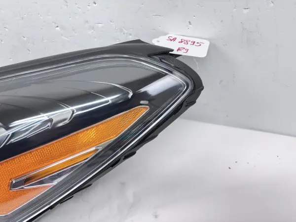 92101-D3  2019 2020 2021 HYUNDAI TUCSON HALOGEN LED FRONT LEFT OEM HEADLIGHT - Image 5