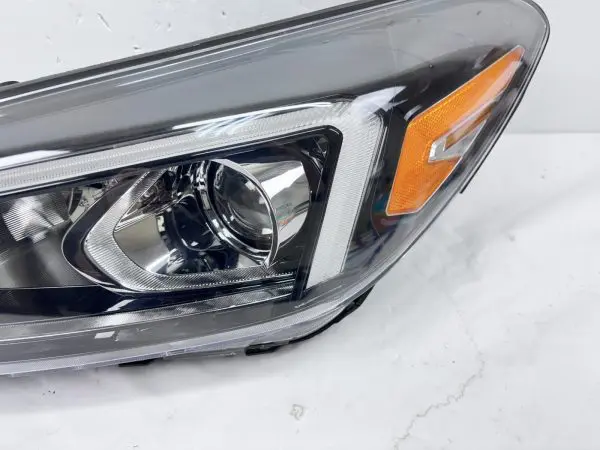 92101-D3  2019 2020 2021 HYUNDAI TUCSON HALOGEN LED FRONT LEFT OEM HEADLIGHT - Image 10