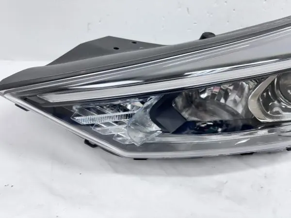92101-D3  2019 2020 2021 HYUNDAI TUCSON HALOGEN LED FRONT LEFT OEM HEADLIGHT - Image 12