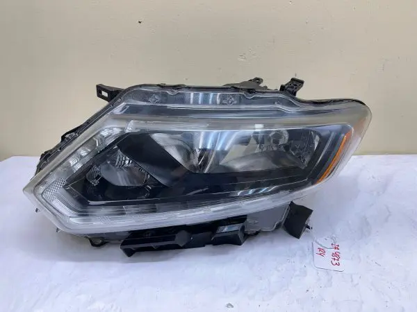2014 2015 2016 NISSAN ROGUE HALOGEN LED FRONT  LEFT OEM HEADLIGHT