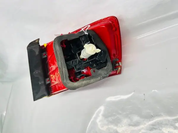 2011 2012 2013 2014 2015 2016 2017 2018 VW JETTA GLI REAR LEFT OEM TAIL LIGHT - Image 11