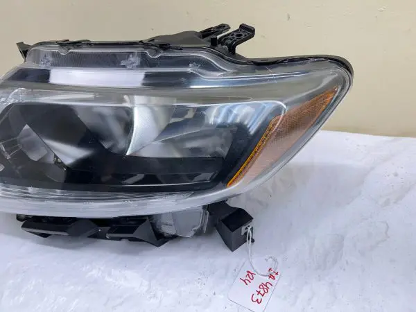2014 2015 2016 NISSAN ROGUE HALOGEN LED FRONT  LEFT OEM HEADLIGHT - Image 2