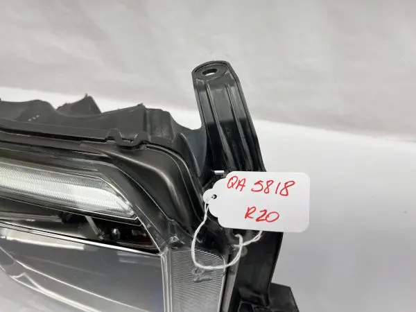 2018 2019 2020 2021 toyota tundra full led  front right oem headlight - Image 3
