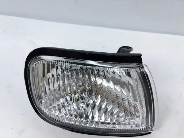 FOR 1997 1998 1999 NISSAN MAXIMA HALOGEN FRONT RIGHT TURN SIGNAL PARK MARKER - Image 4