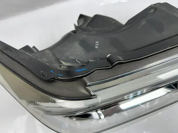 2018 2019 2020 2021 toyota tundra full led  front right oem headlight - Image 14