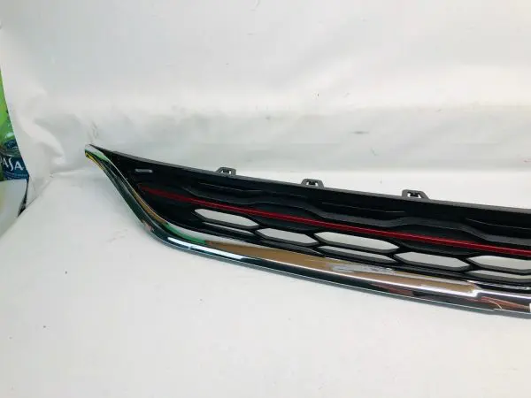 NICE 23411912, 2016 2017 2018 CHEVY MALIBU FRONT UPPER OEM GRILLE - Image 4