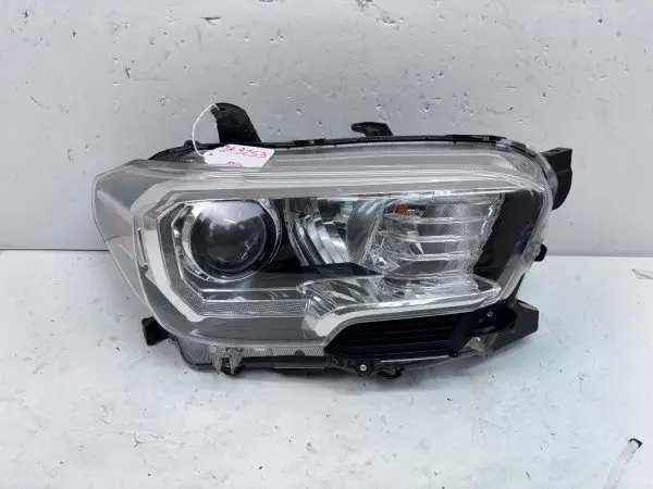 2016 2017 2018 2019 2020 2021 2022 TOYOTA TACOMA HALOGEN LED RIGHT OEM HEADLIGHT
