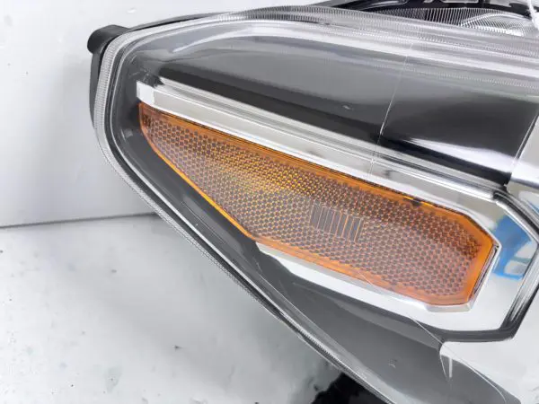 2016 2017 2018 2019 2020 2021 2022 TOYOTA TACOMA HALOGEN LED RIGHT OEM HEADLIGHT - Image 9
